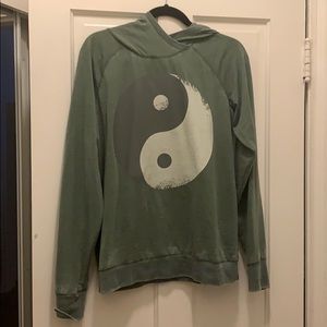 Size L hoodie by Well worn
